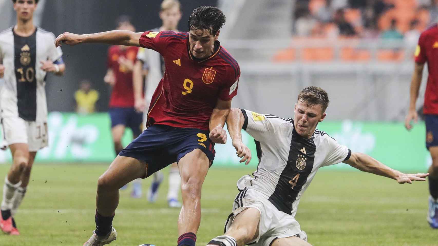 Marc Guiu, durante el partido contra la selección de Alemania