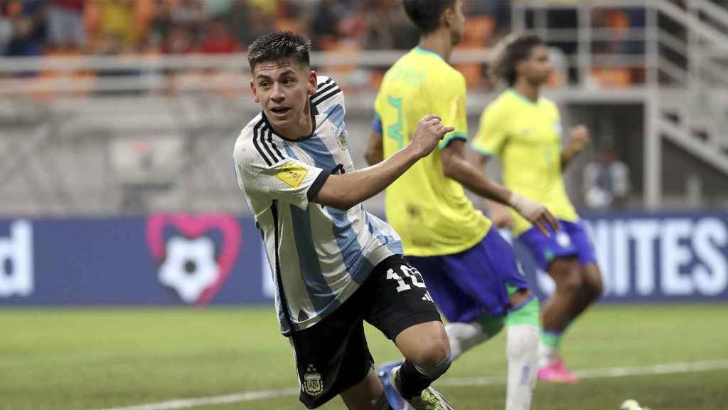 Claudio Echeverri, autor de tres goles contra Brasil en el Mundial sub-17