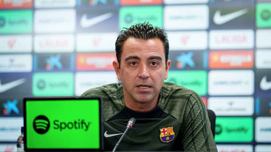 Xavi Hernández, hablando en rueda de prensa previa al Barça-Rayo