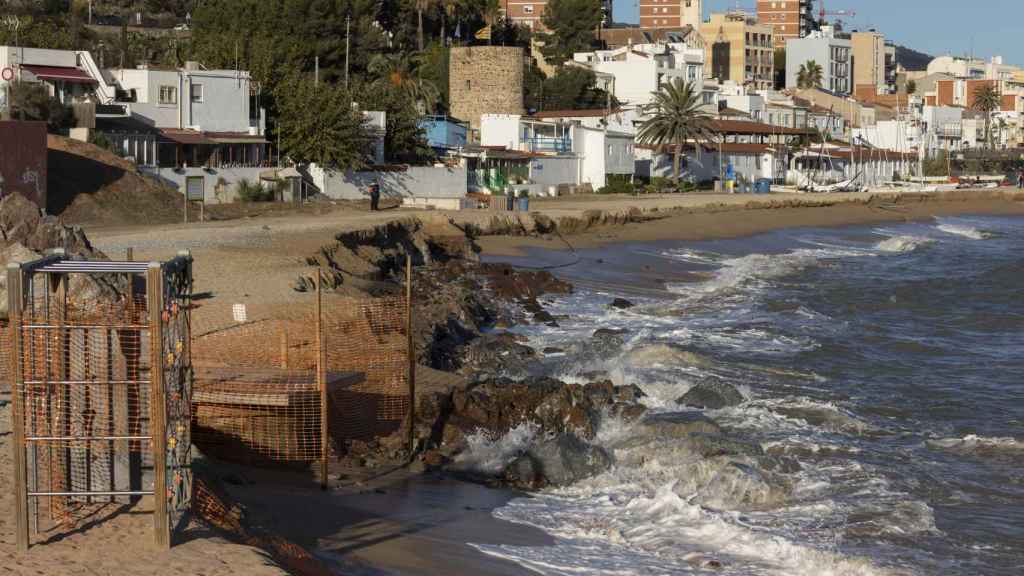 Pérdida de arena en la playa de Montgat