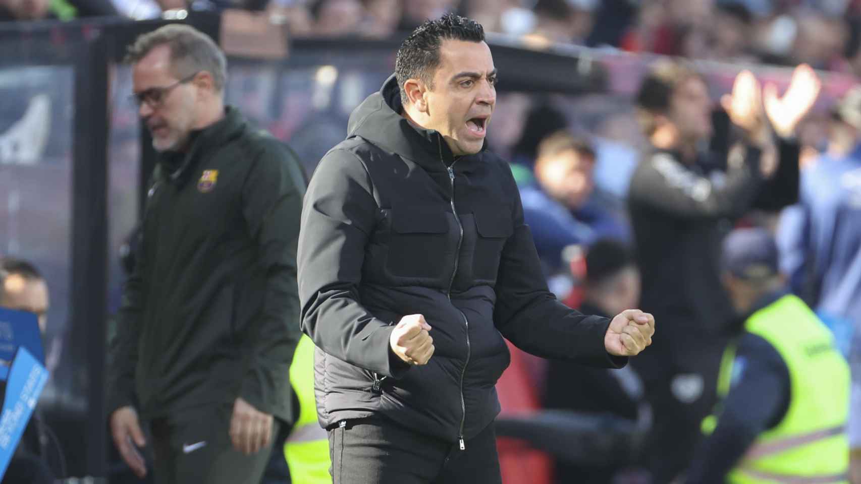 Xavi Hernández grita en Vallecas