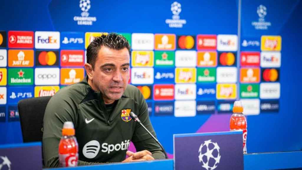 Xavi, en la rueda de prensa previa al Barça-Oporto