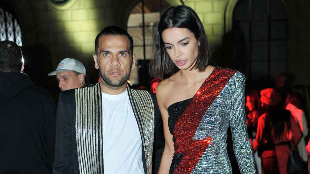 Dani Alves y Joana Sanz, durante un evento