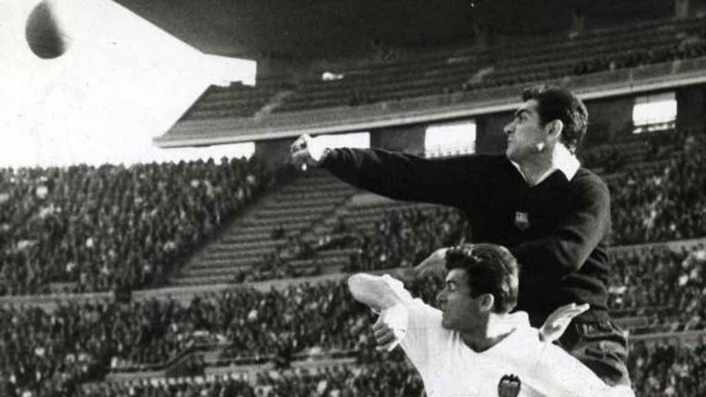 Antoni Ramallets, en un partido del Barça en el Camp Nou