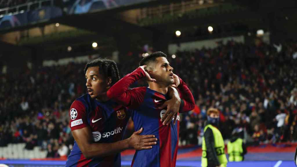 Cancelo celebra su gol al Oporto