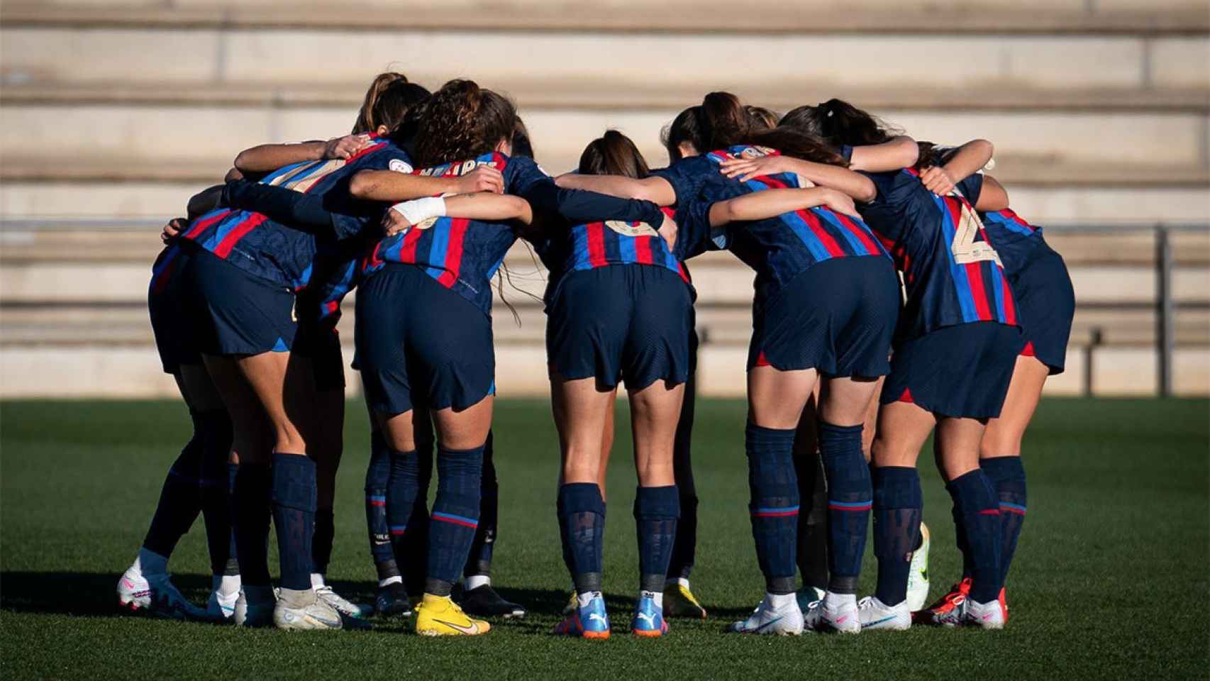 Las jóvenes promesas del Barça Femenino, celebrando un gol