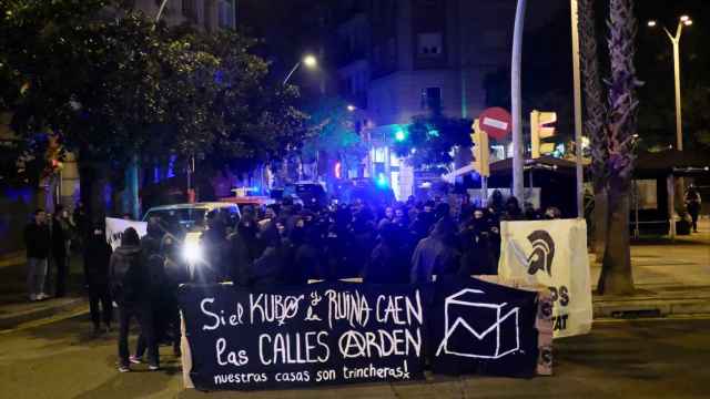La marcha anarquista por El Kubo y La Ruïna que ha causado altercados en la zona alta