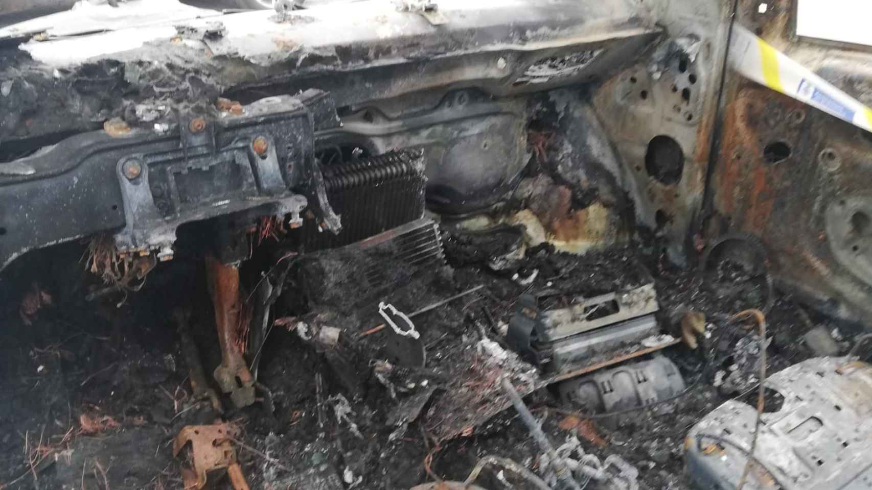 Uno de los coches quemados en Barcelona