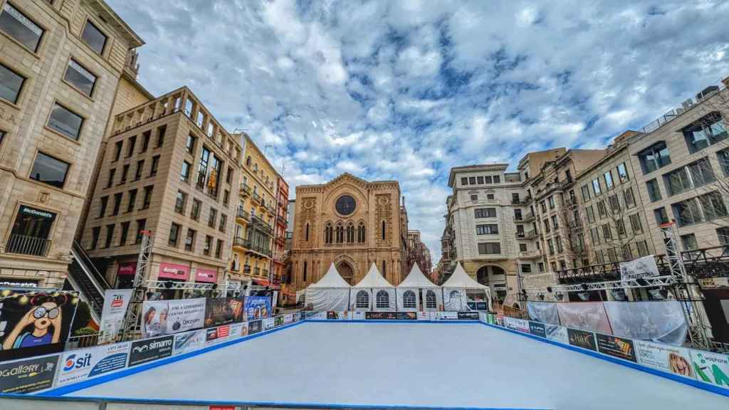 Imagen de la pista de hielo de Lleida