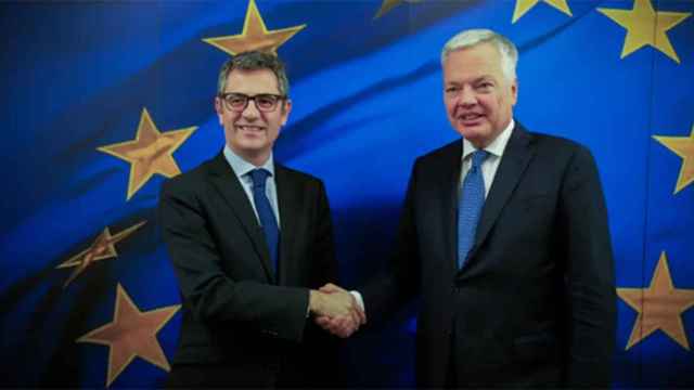 Bolaños y Reynders durante un encuentro en Bruselas