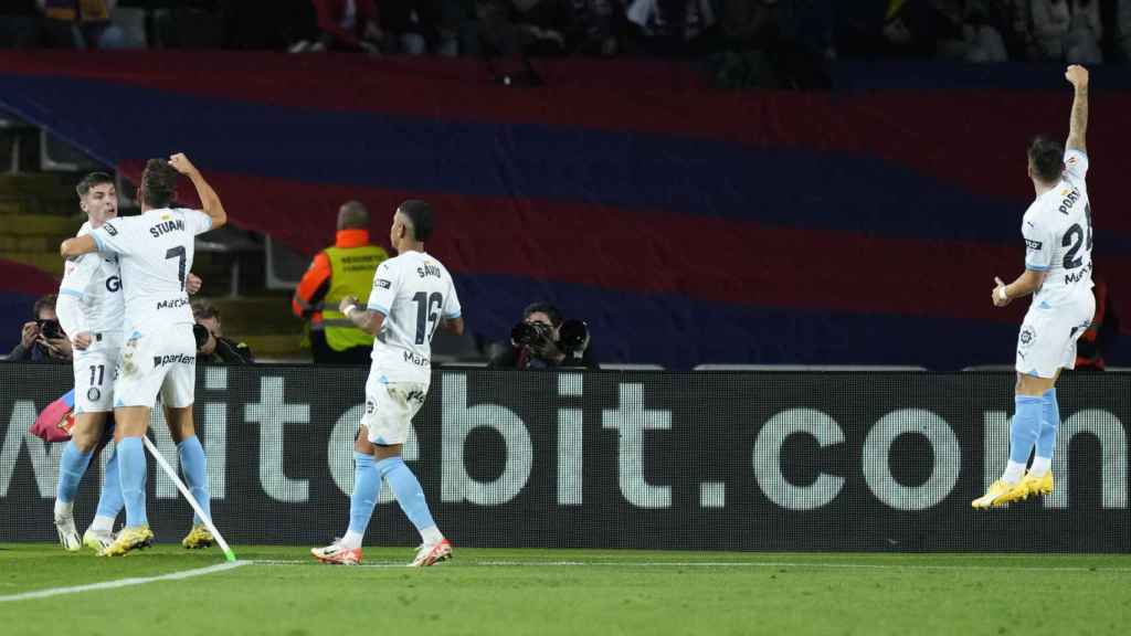 Los jugadores del Girona celebran su tercer gol al Barça