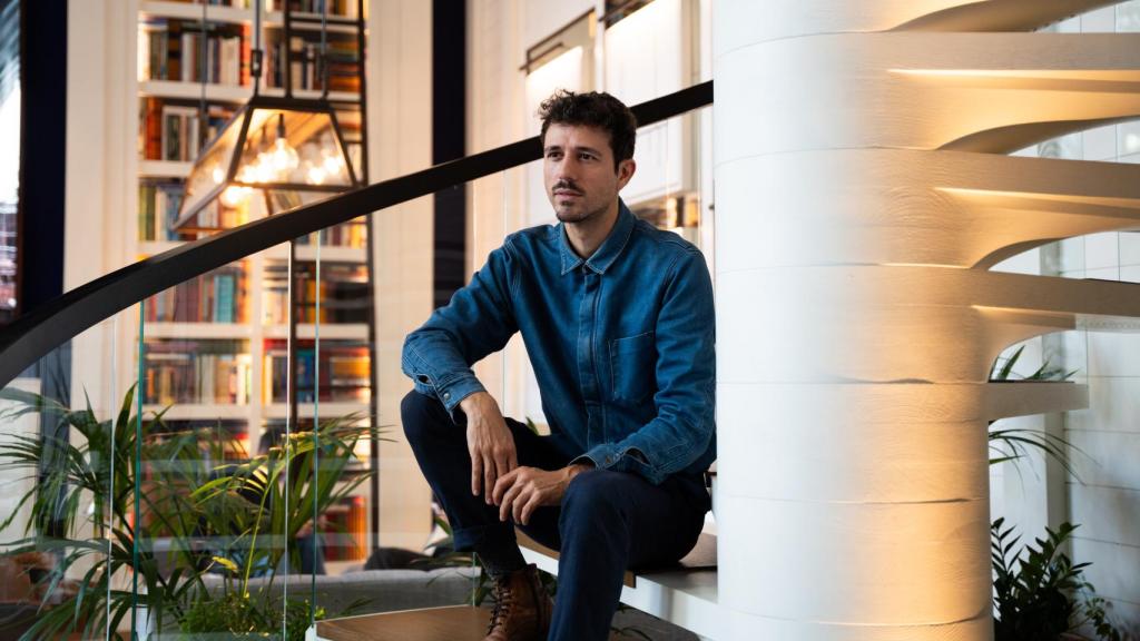 Retrato de Lois Patiño