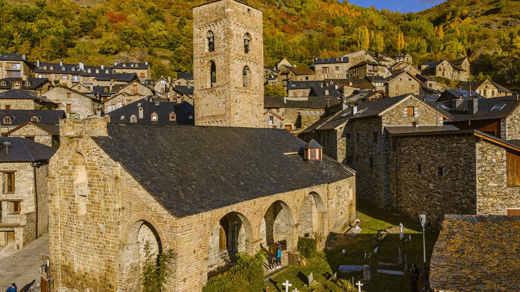 Iglesia de la Natividad de Durro