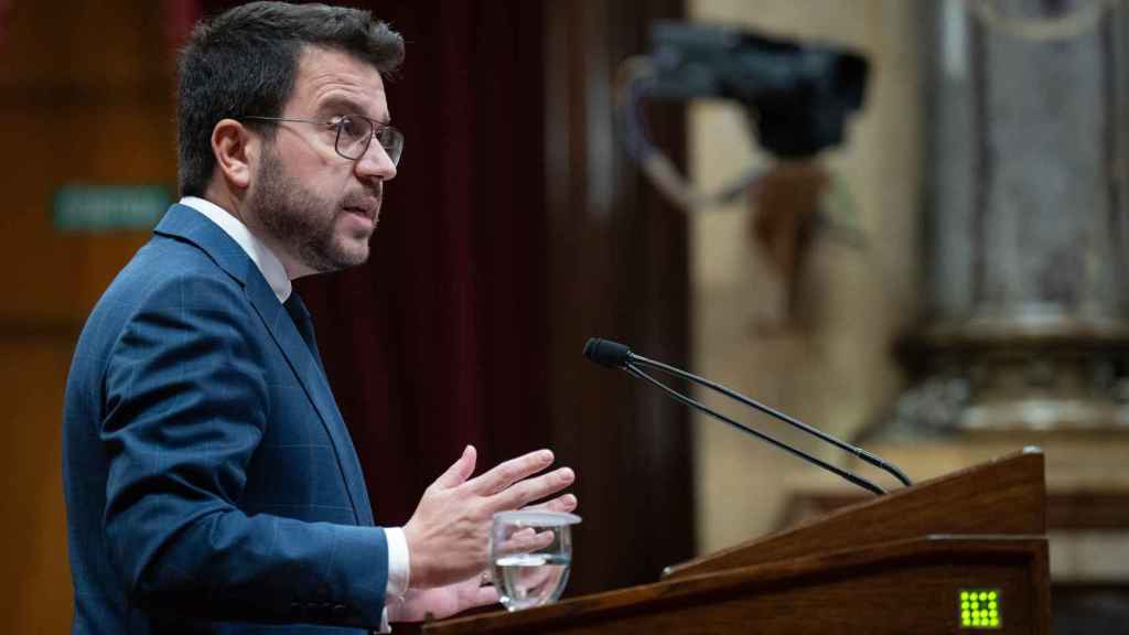 El presidente de la Generalitat, Pere Aragonès, en la sesión de control al Govern en el pleno del Parlament