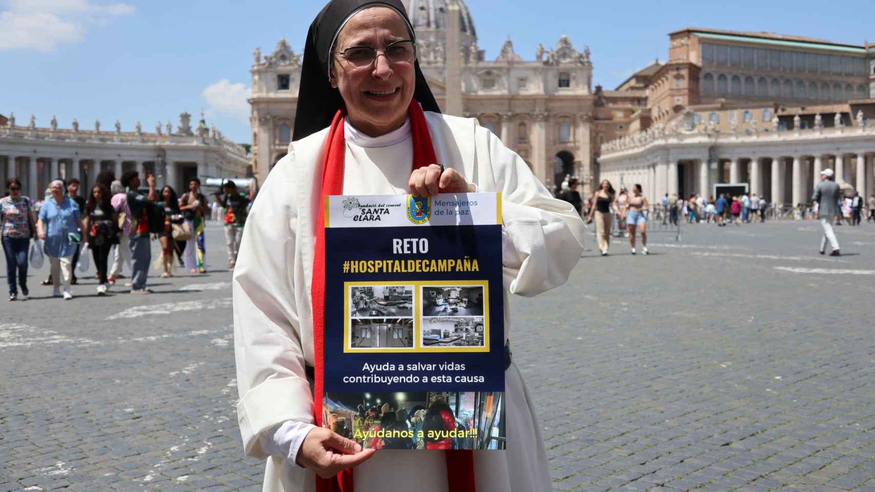 Sor Lucía Caram en un viaje a Roma para promover el hospital en Ucrania