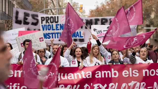 Enfermeras durante una manifestación contra el preacuerdo del Institut Català de la Salut (ICS)