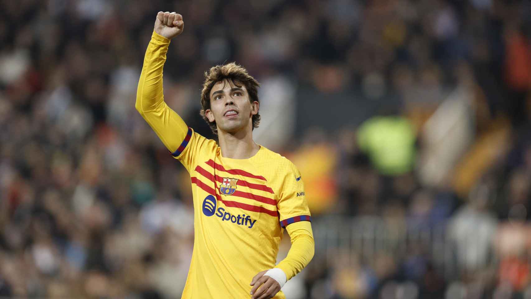 Joao Félix celebra su gol al Valencia