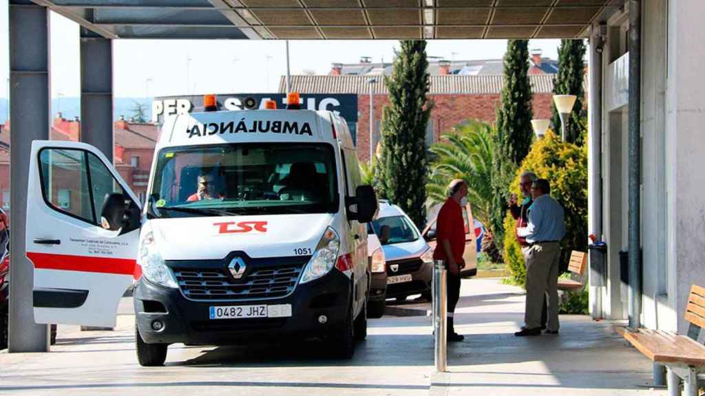 Una ambulancia de TSC en un hospital catalán