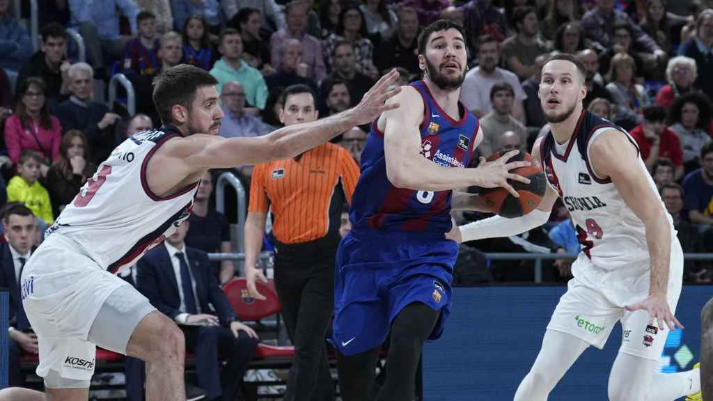 Darío Brizuela, durante el partido contra el Baskonia en el Palau