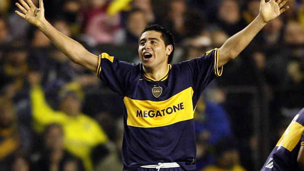 Riquelme celebra un gol con Boa Juniors