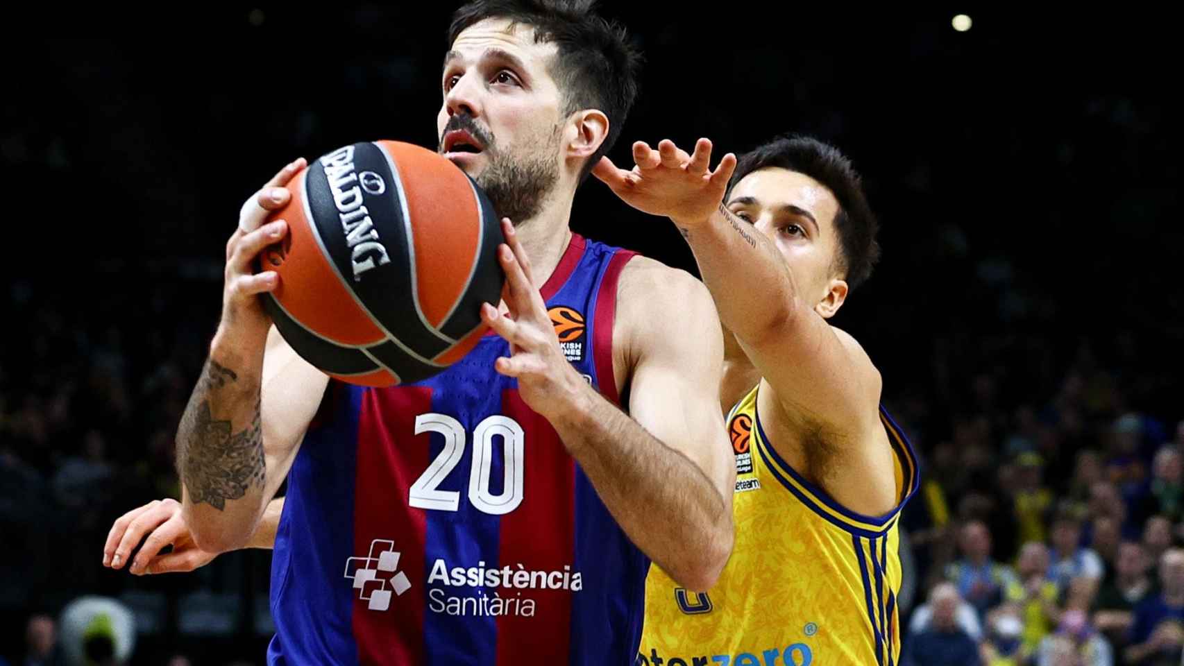 Nico Laprovittola, en el Alba Berlin-Barça de basket