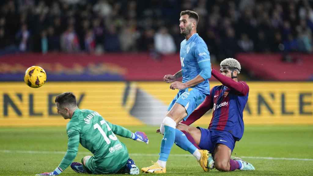 Baptistao supera a Iñaki Peña