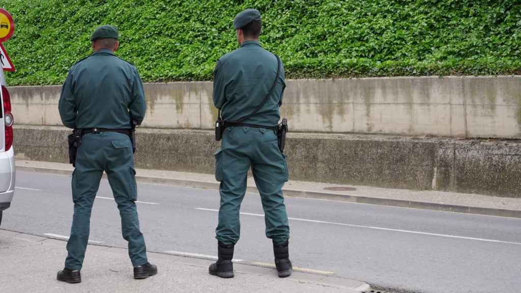 Dos agentes de la Guardia Civil en una imagen de archivo