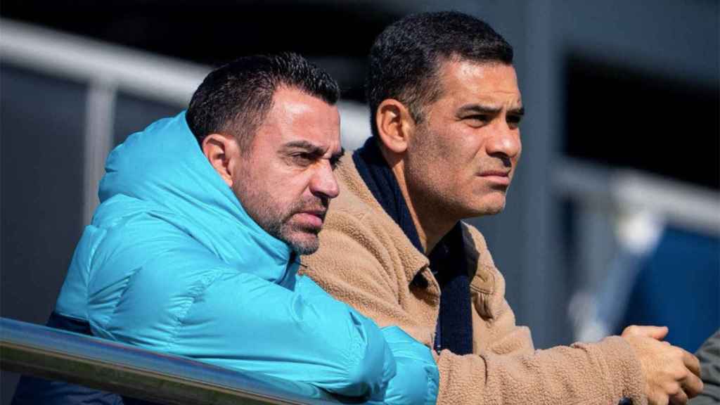 Rafa Márquez y Xavi Hernández, en la Ciutat Esportiva Joan Gamper