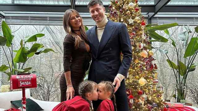 Robert Lewandowski, junto a su mujer y sus hijos pasando las Navidades