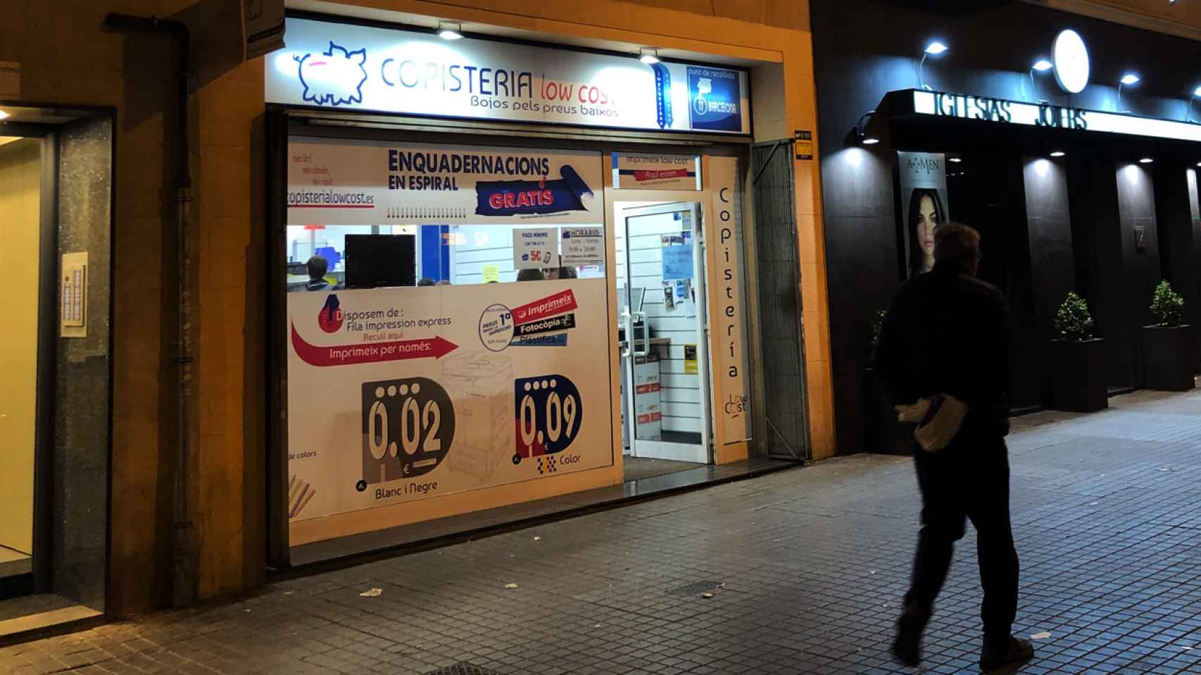 Una de las copisterías de la cadena Low Cost en Barcelona
