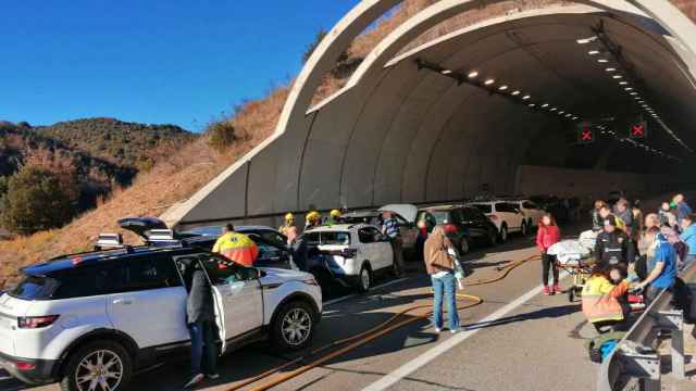 Accidente múltiple en el túnel de Casserres, en la C-16 en Barcelona