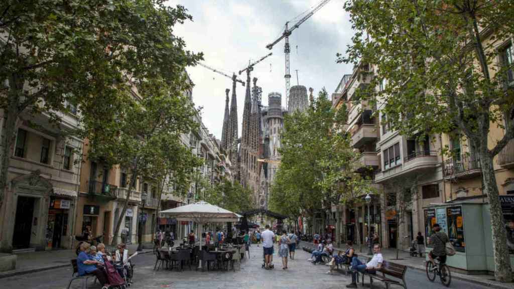 Imagen de la avenida Gaudí, que une la Sagrada Familia con el Hospital de Sant Pau