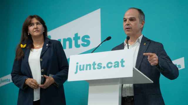 La presidenta de Junts, Laura Borràs y el secretario general de Junts, Jordi Turull,