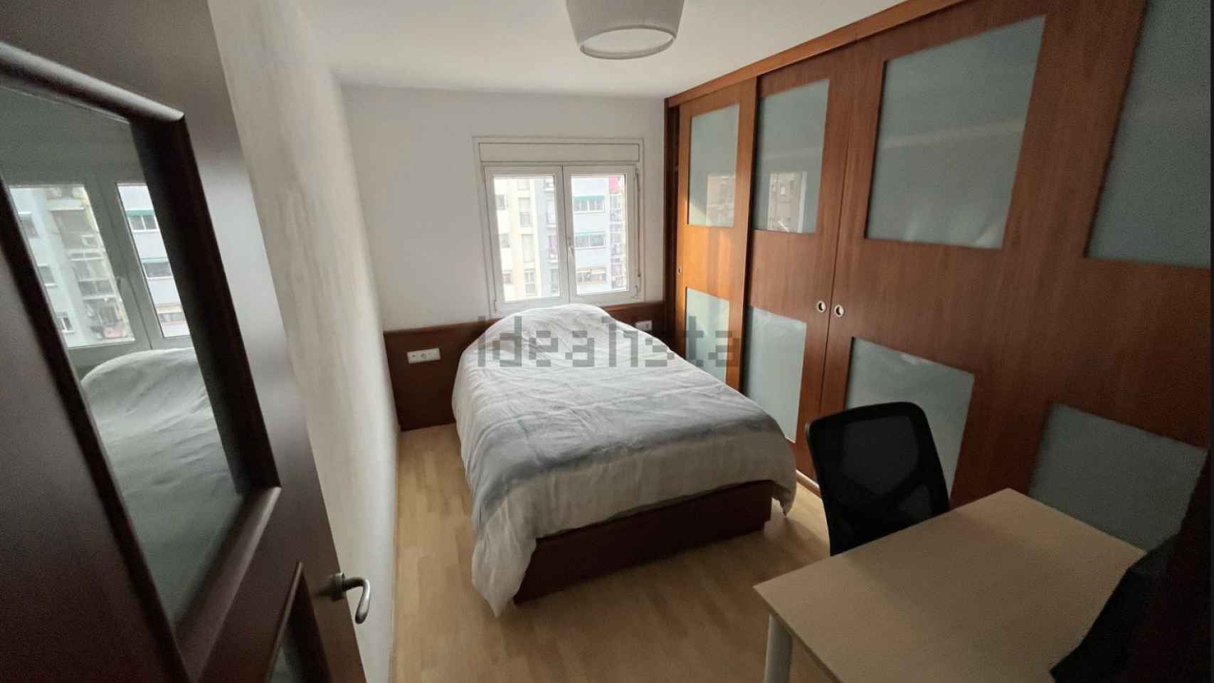 Una habitación en alquiler por 500 euros mensuales en Barcelona