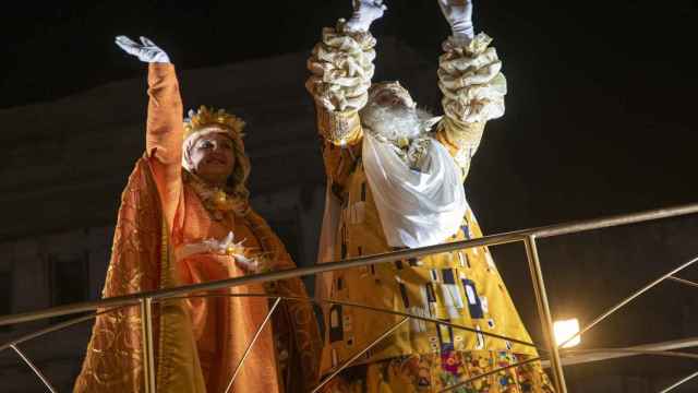 Los Reyes saludan a los niños y niñas de Tarragona
