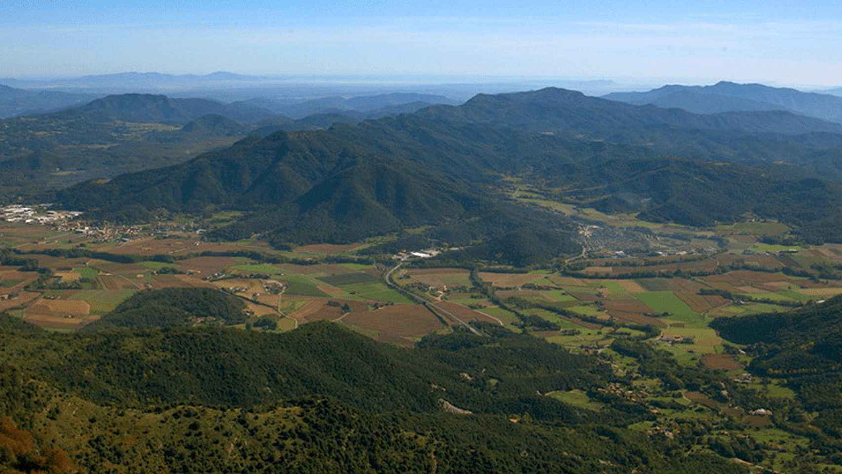 La Vall d'en Bas concluye diciembre con 58 personas en paro