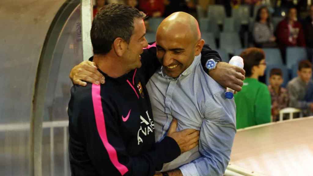 El abrazo entre Luis Enrique y Abelardo antes de un partido