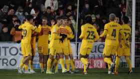 El Barça de Xavi festeja uno de los goles anotados contra la UD Barbastro en Copa del Rey