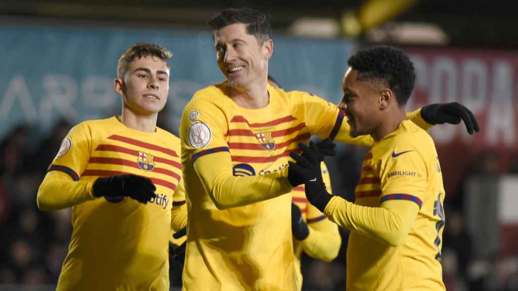 Lewandowski celebra su gol al Barbastro