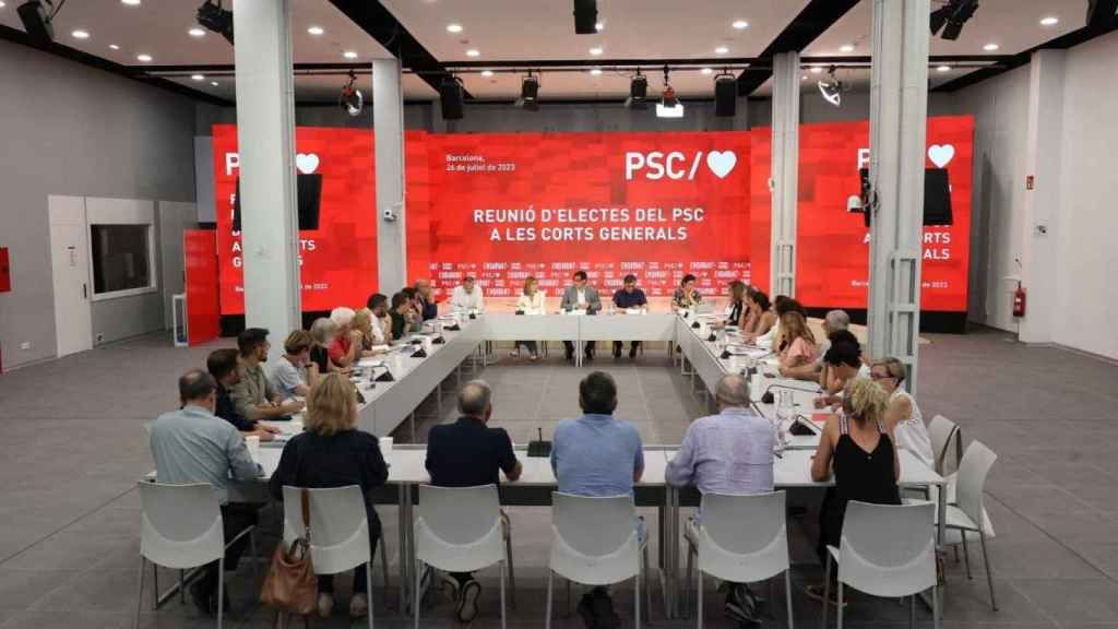 Reunión de diputados y senadores electos del PSC.