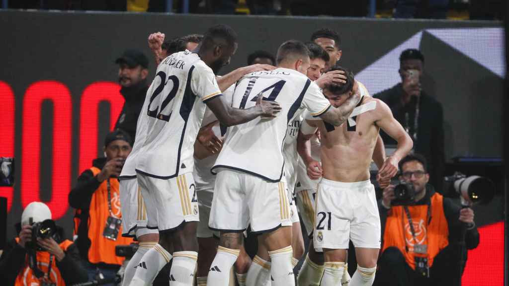 El Real Madrid celebra eufórico el gol de Brahim Díaz contra el Atlético