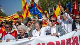 La presidenta de Societat Civil Catalana, Elda Mata, en la manifestación contra la amnistía del pasado 8 de octubre en Barcelona