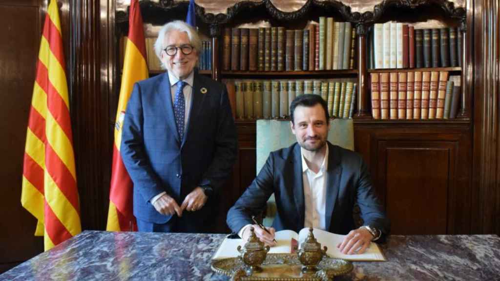 El presidente de Henkel Ibérica, David Cazorla, junto a Josep Sánchez Llibre en Foment del Treball