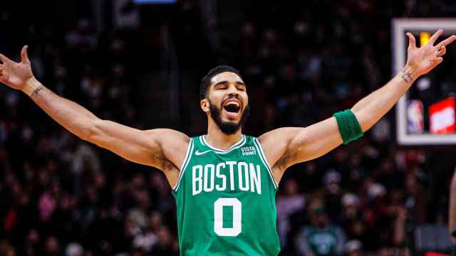 Jayson Tatum celebra una victoria de los Boston Celtics