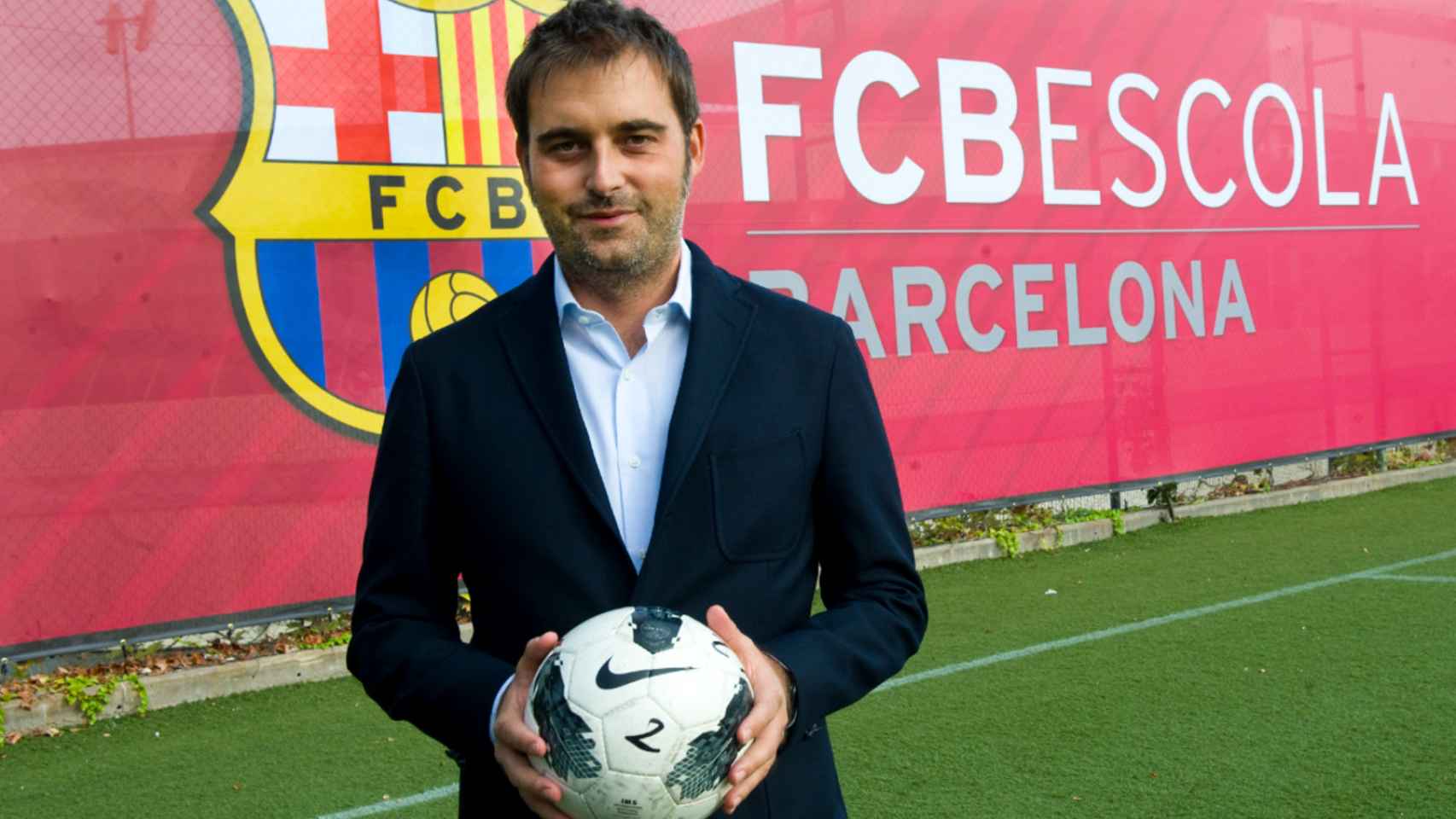 El ejecutivo Franc Carbó posa en una imagen oficial del Barça