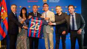 Rafa Yuste y Àngel Riudalbas representan al Barça en la firma del acuerdo con Scotiabank