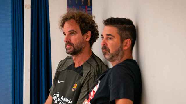 Roger Grimau y Juan Carlos Navarro, dentro del vestuario del Barça de basket