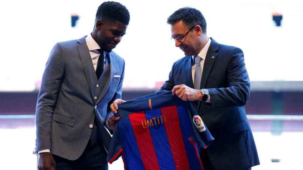 Umtiti marca el camino a Koundé con la moda masculina