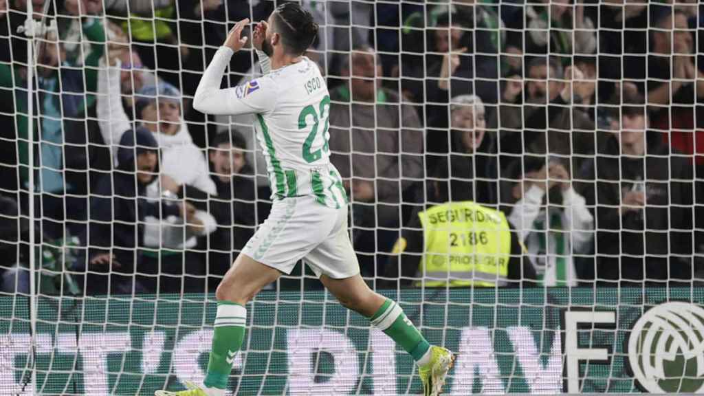 Isco celebra su primer gol al Barça