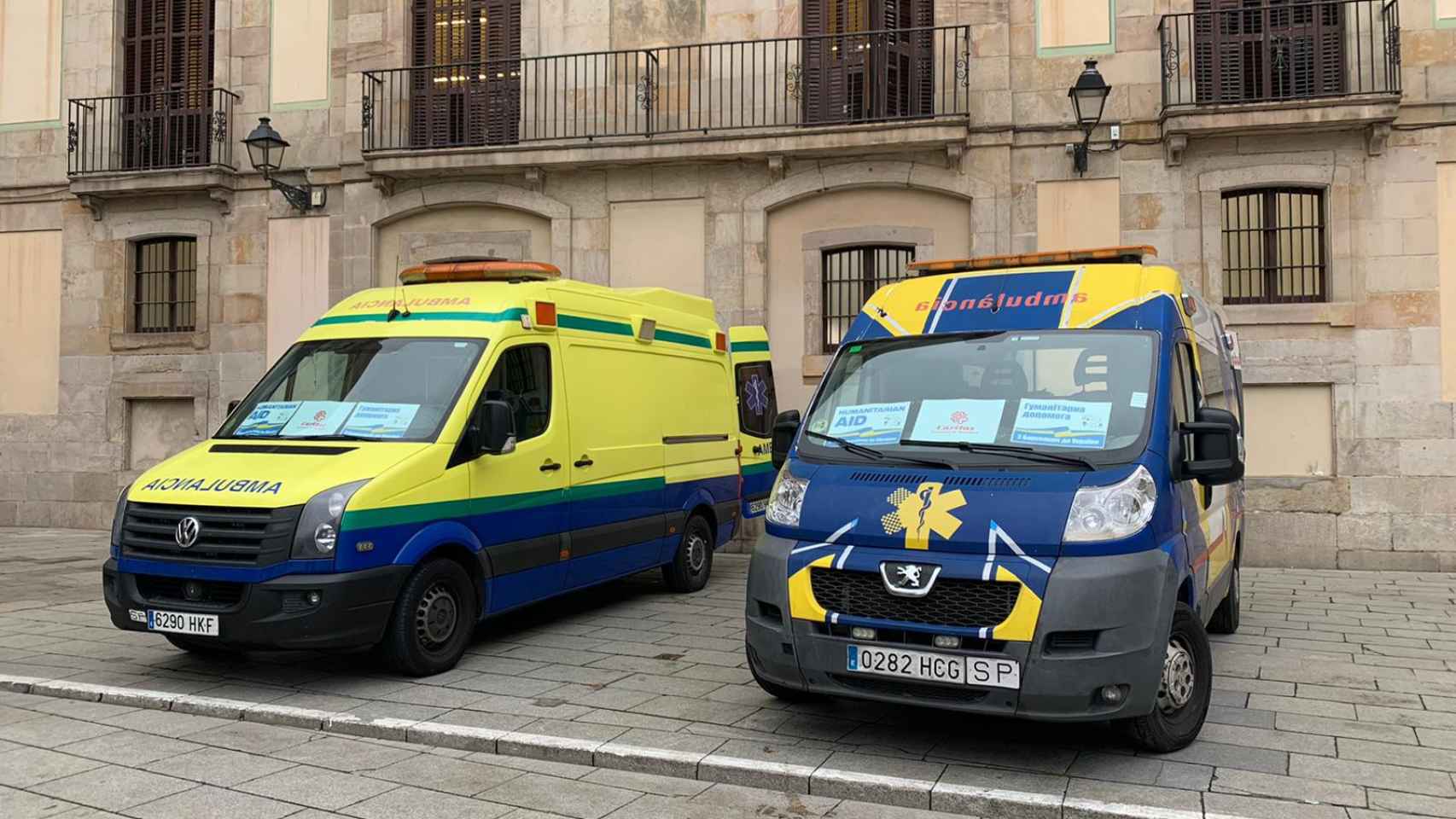 Dos vehículos de Ambulancias Lafuente, el negocio 'healthcare' de Sagalés